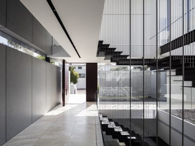NIZRI_053